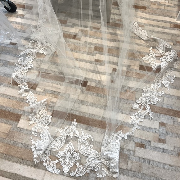 Zayde Veil by Alyne by Rivini - Picture 5 of 6